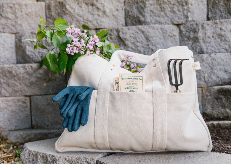 cream colored canvas utility tote by konmari