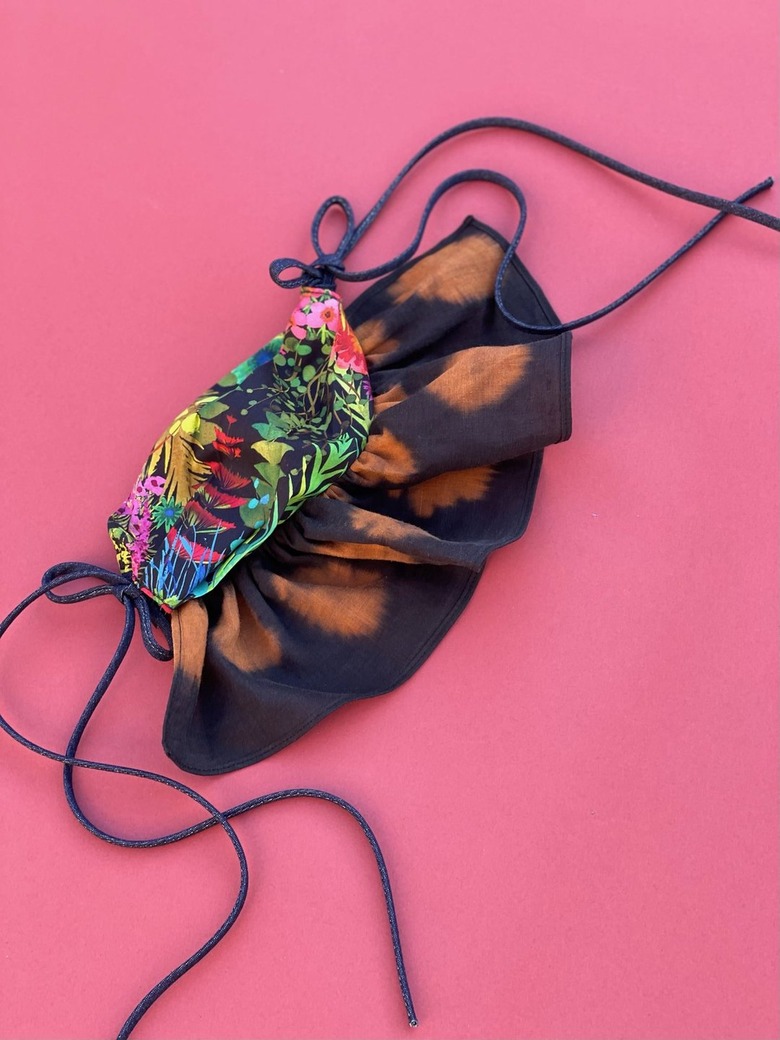 floral face mask from bloom and plume