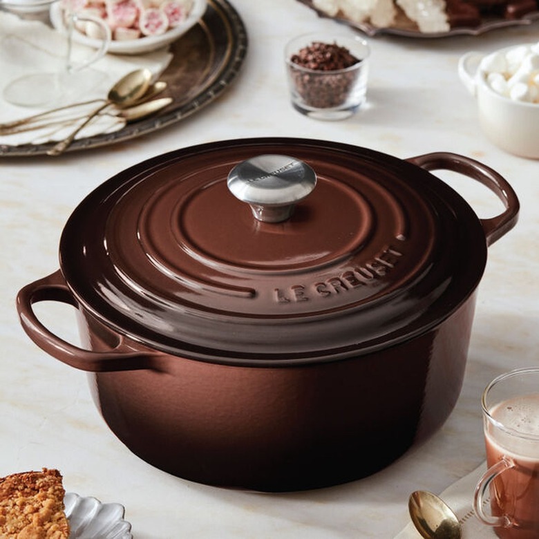 Le Creuset 5 1/2-Quart Round Dutch Oven in Ganache