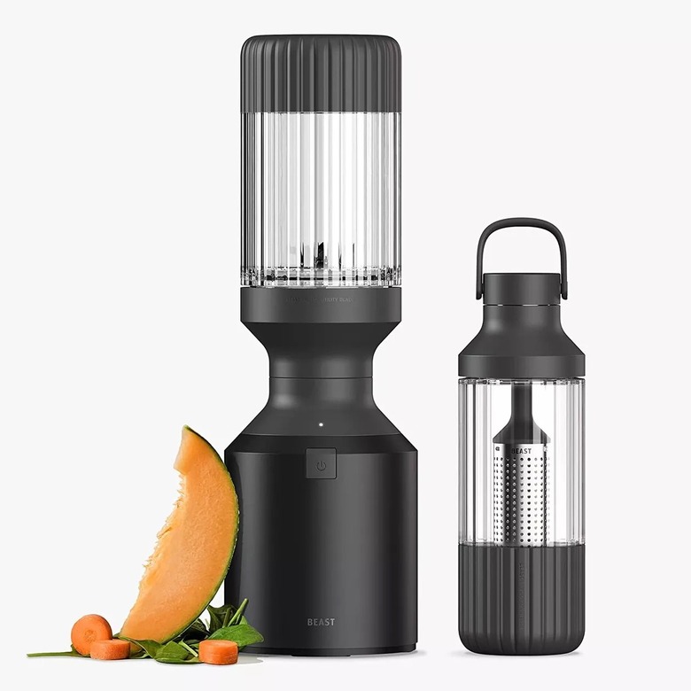beast blender in black