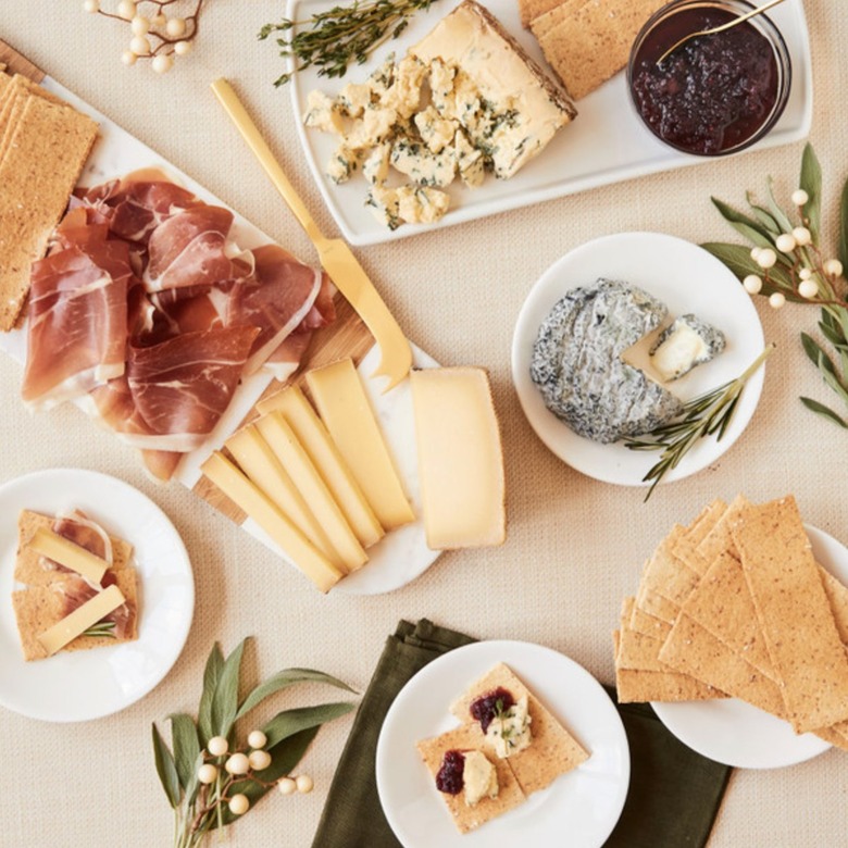 Murray's Holiday Feast