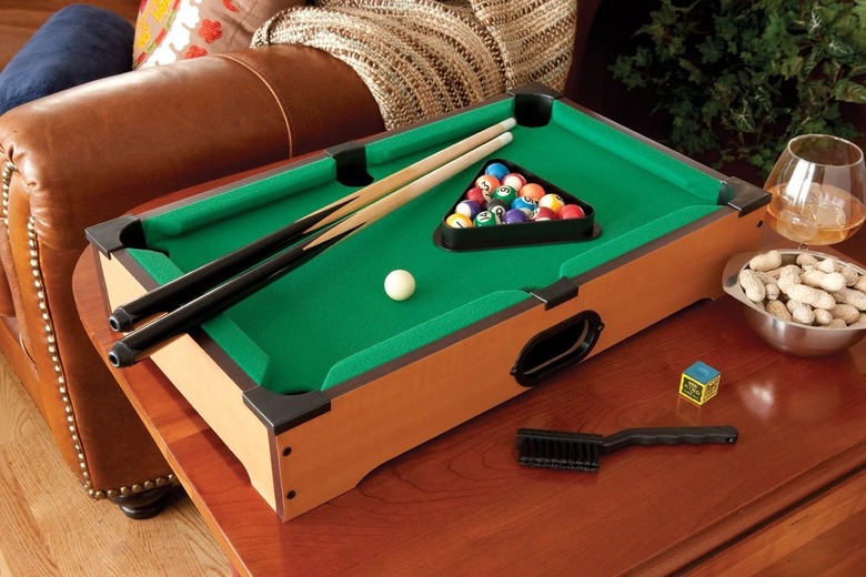 mini pool table