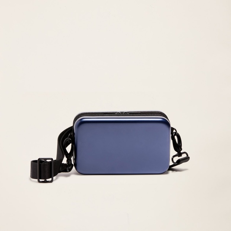 travel bag in purple