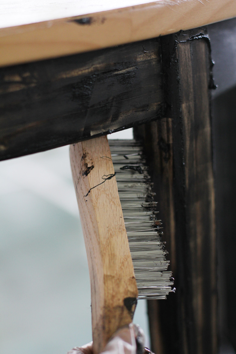 Scrubbing stripping gel with wire brush