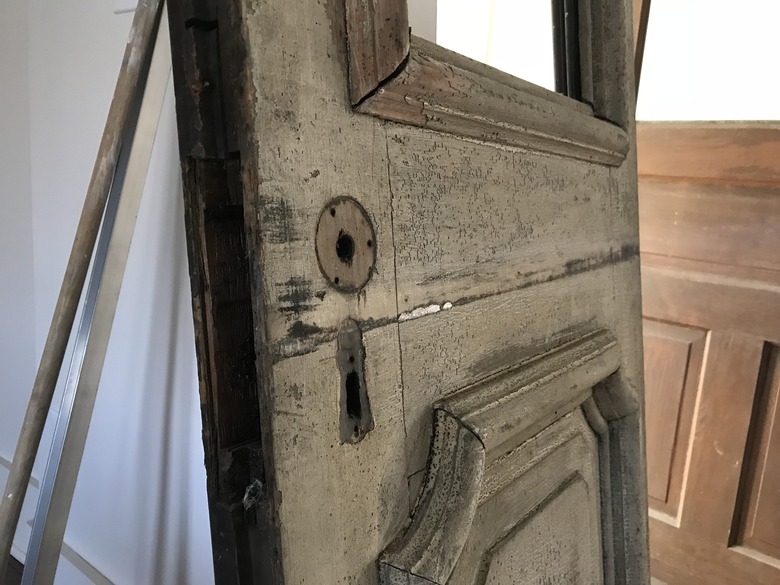 Good Bones: Restored Vintage Doors Lend Drama to a Majestic Master Bath