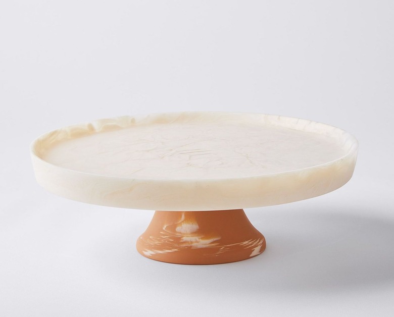Resin cake stand