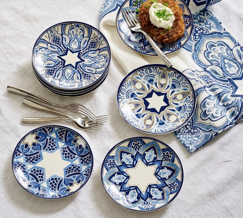hanukkah tableware