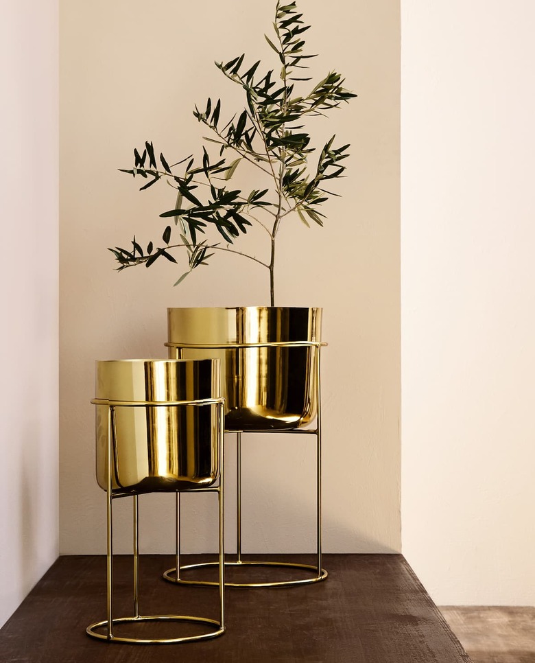 Gold Iron Flower Pot