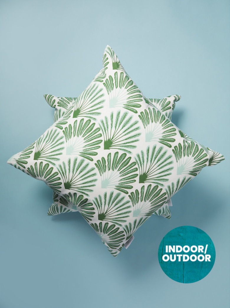 C&C California 2-Pack 18x18 Indoor Outdoor Deco Palm Print Pillows