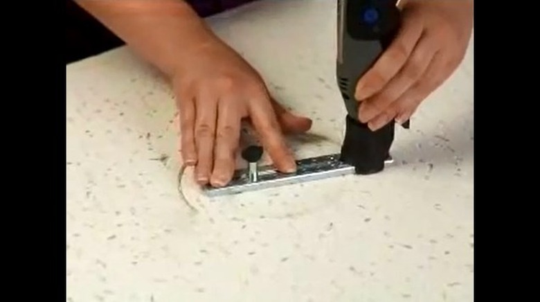 Rotary tool with circle guide.