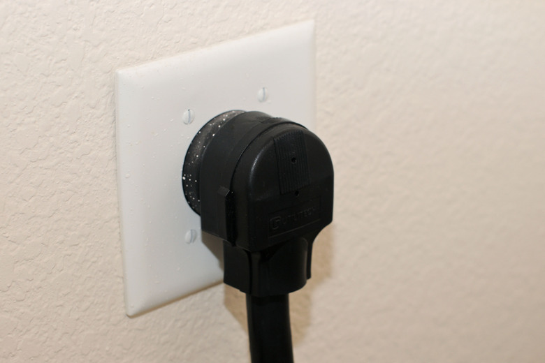 How to Deodorize a Dryer