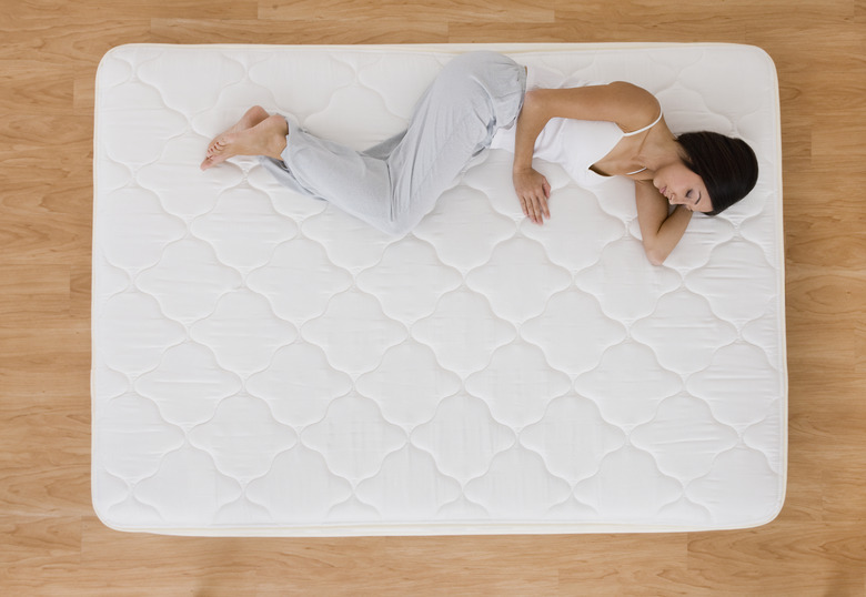 How to Determine if You Need DeepFitted Sheets for Your Mattress Hunker