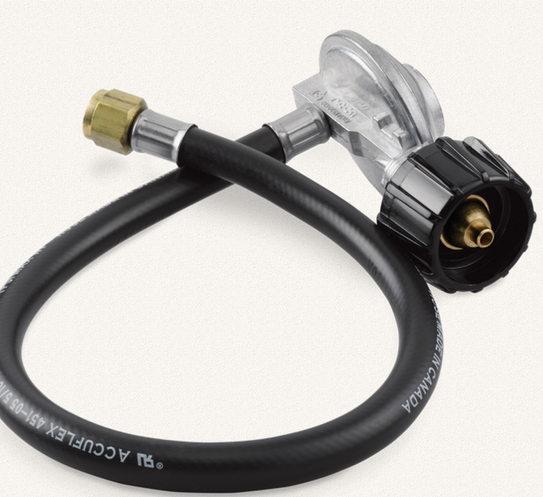 Weber regulator and hose unit.