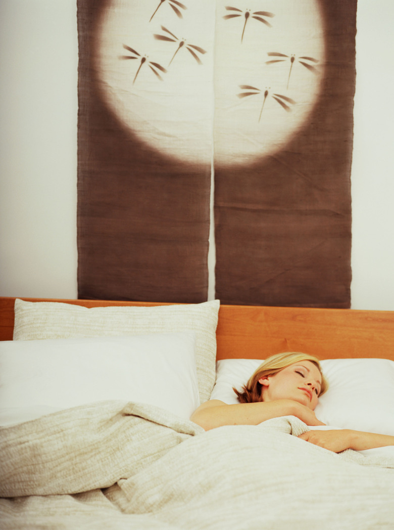 How to Freshen Comforters Without Washing Hunker