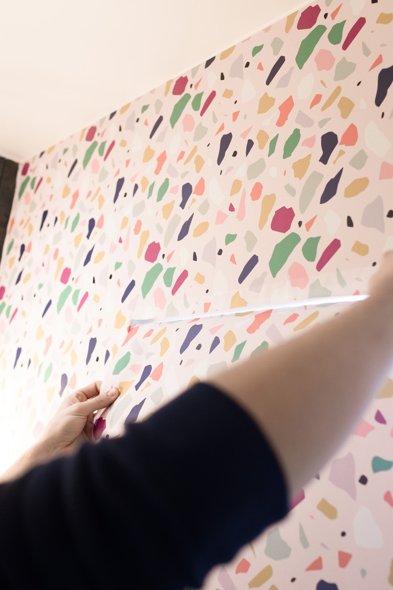 How to Hang Removable Wallpaper