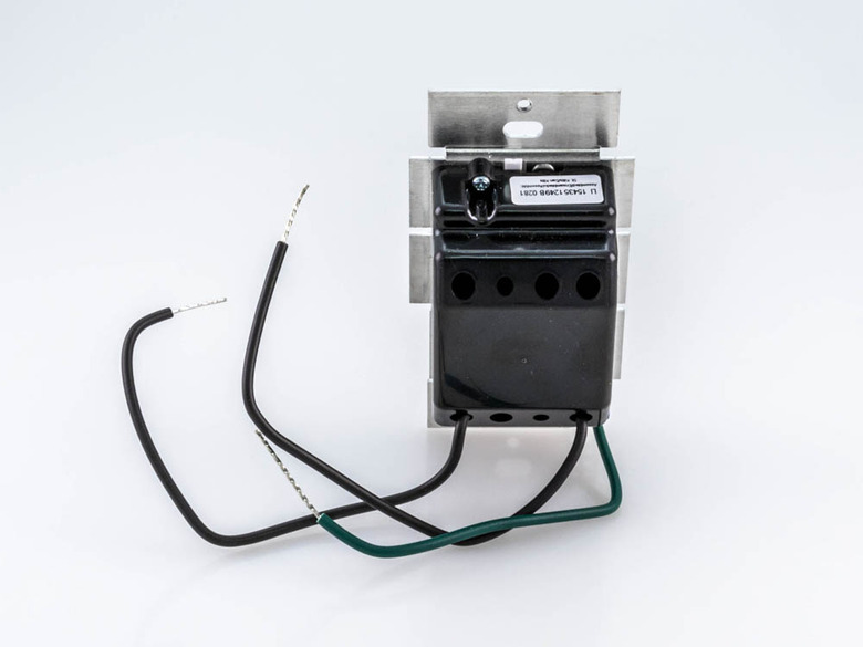 Single-pole dimmer switch