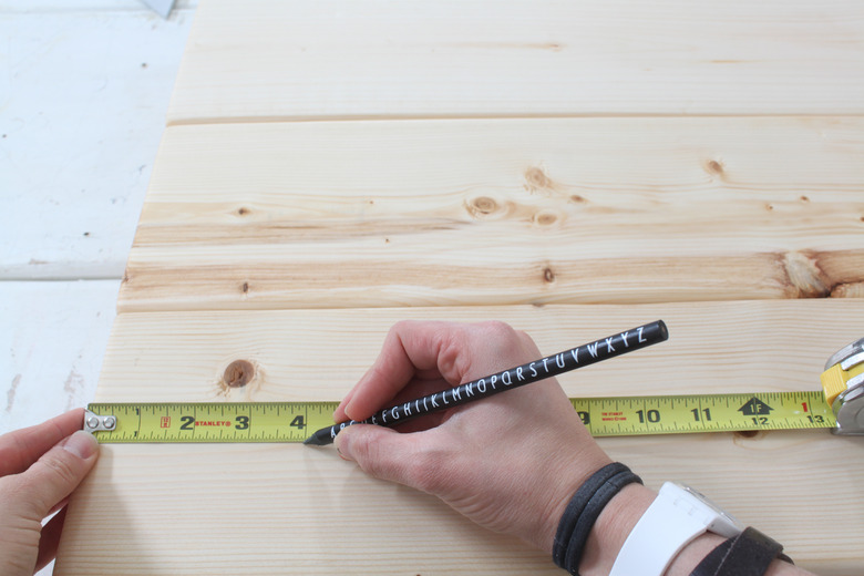 Marking the overhang