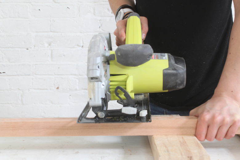 Cutting the baluster