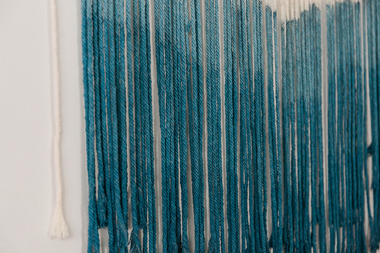 Hang the macrame to dry.