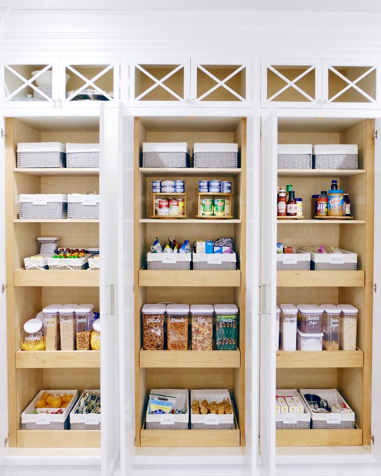 Vanessa Lachey pantry