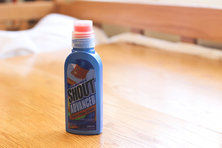 How to Remove Caulking From Clothes Hunker