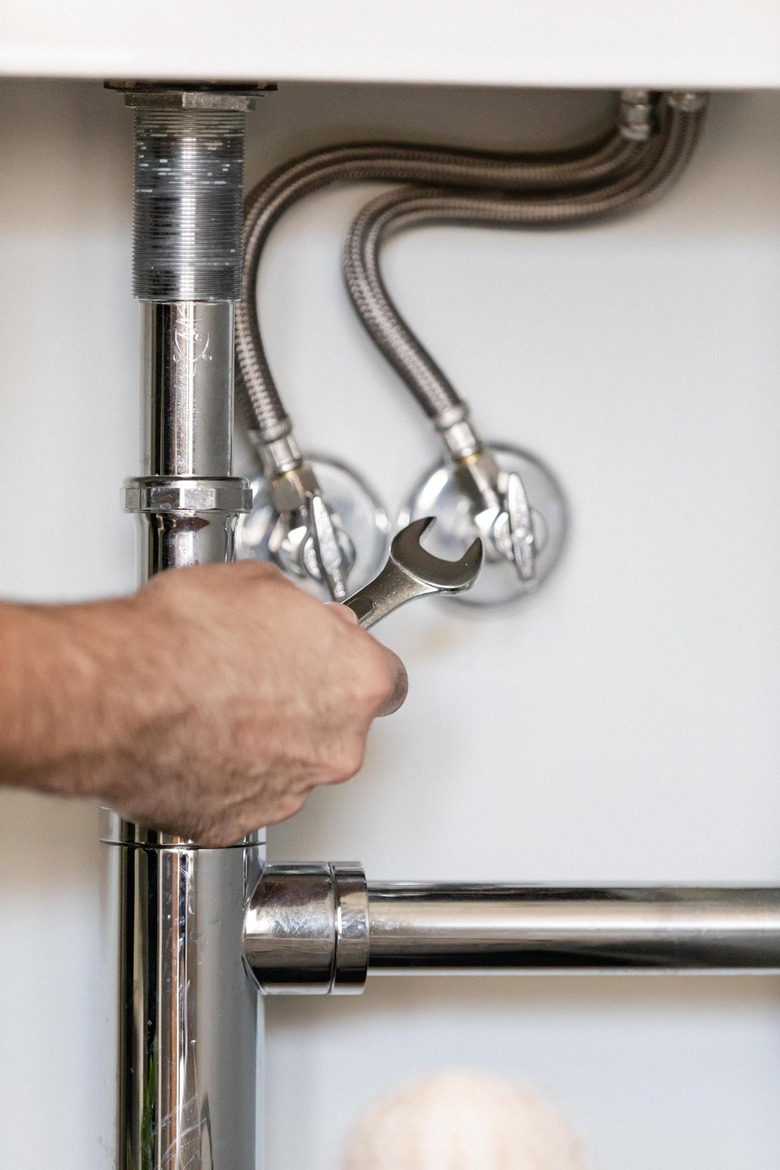 bathroom sink plumbing