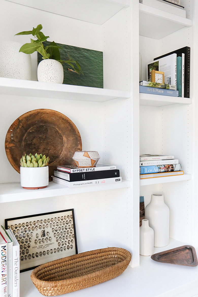 How to Style a Bookshelf