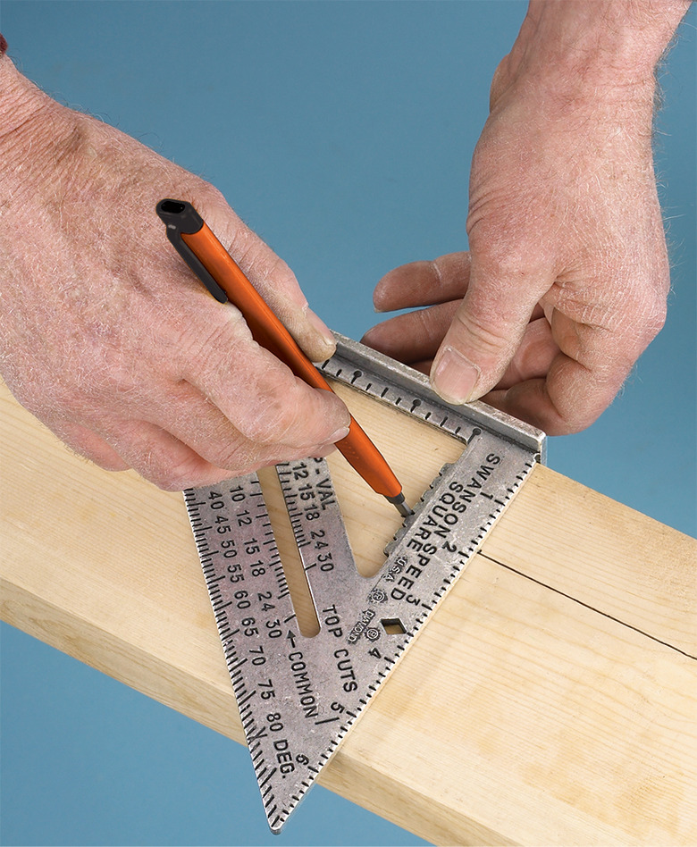 speed square scribing line