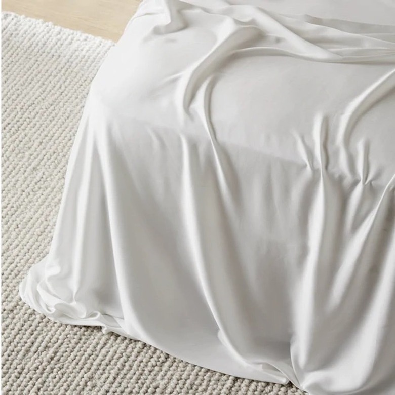 White Ettitude bedding