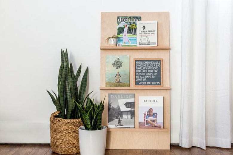 Simple freestanding plywood magazine rack