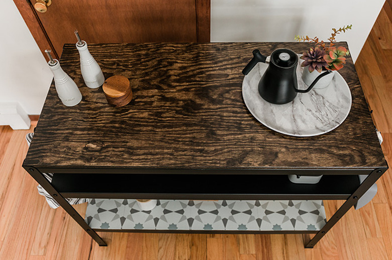 A washable tray will help keep your newly refinished work bench looking great for years to come.