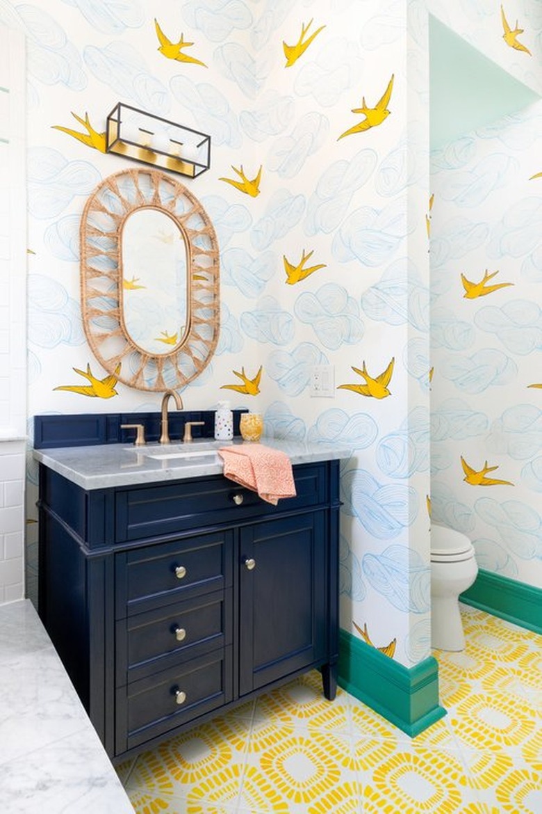 kids bathroom ideas with fun wallpaper