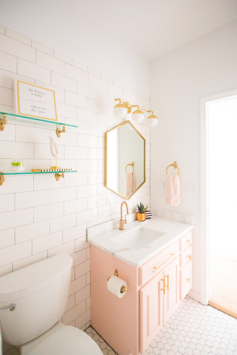 kids bathroom ideas with gold accents