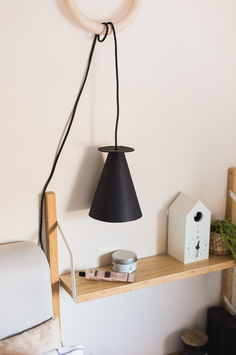 Minimalist Hanging Lamp