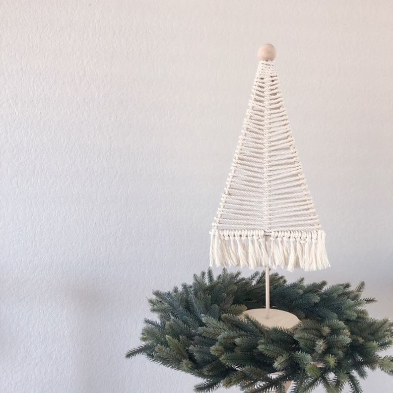 JMacrame Designs Macrame Tree