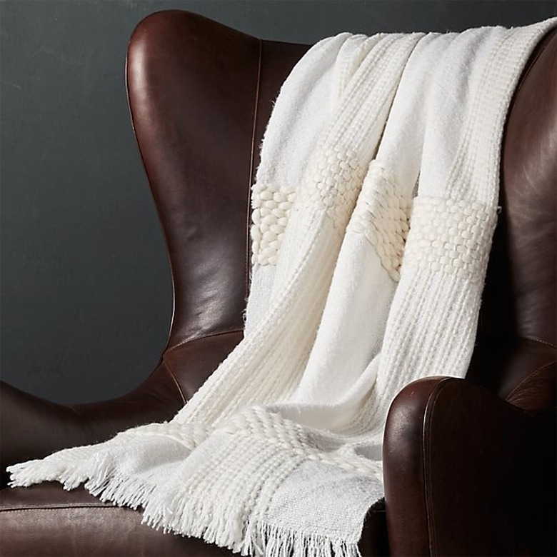 Crate and Barrel Covello Chunky Throw Blanket