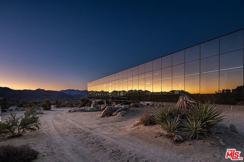The Invisible House in Joshua Tree