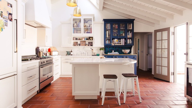 Kitchen with white-blue cabinets