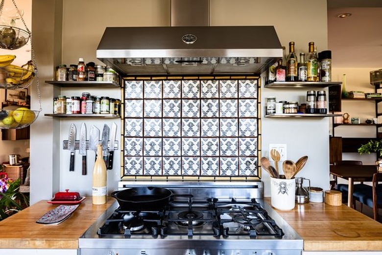 Stainless hood and gas range