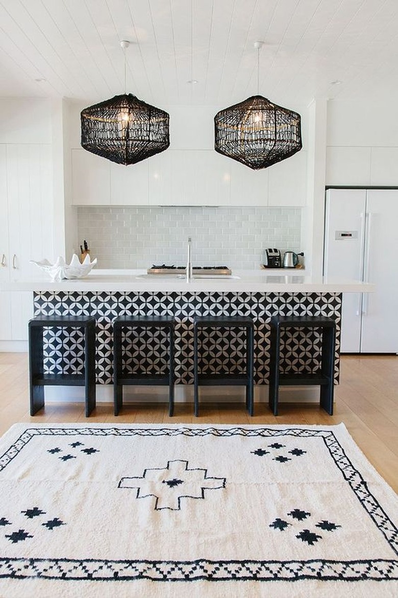 black and white graphic kitchen with woven elements