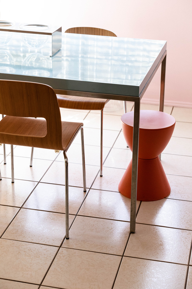 Custom table by Luis Jaime