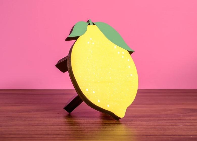 Button and Fern Lemon Plant Stool