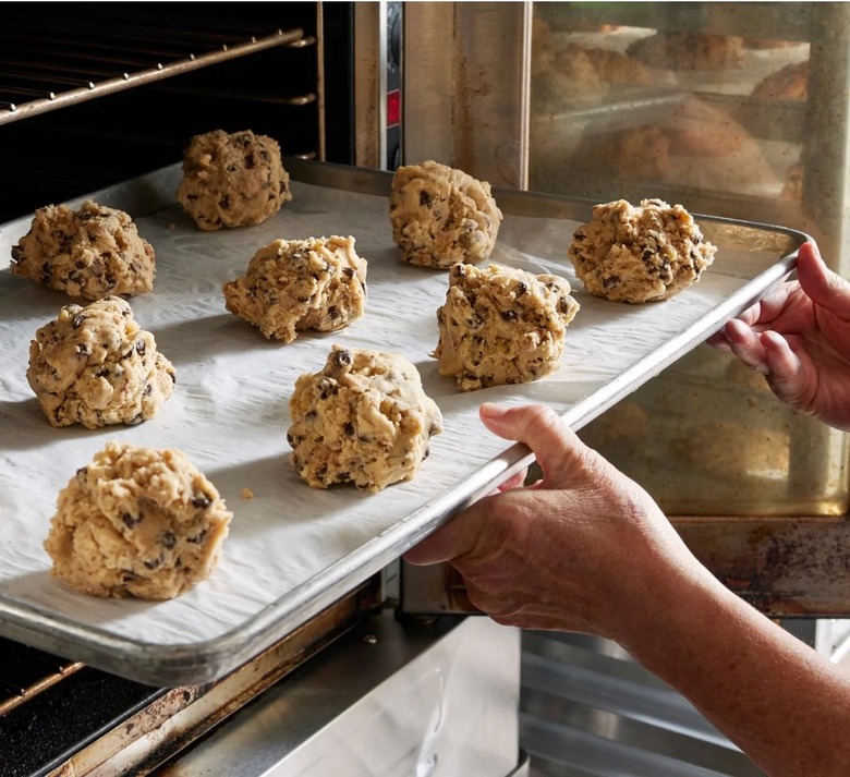 raw chocolate chip cookies