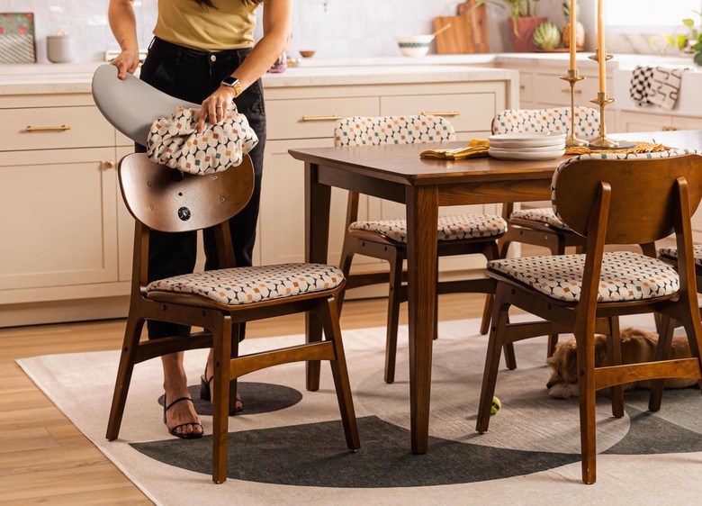 An Honest Levity Extendable Dining Table and Chairs Review 2023 Hunker