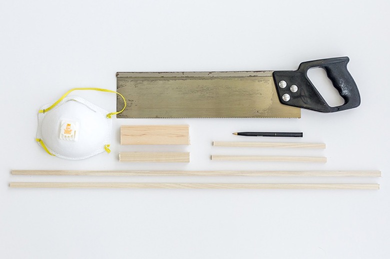 Saw with wood dowels