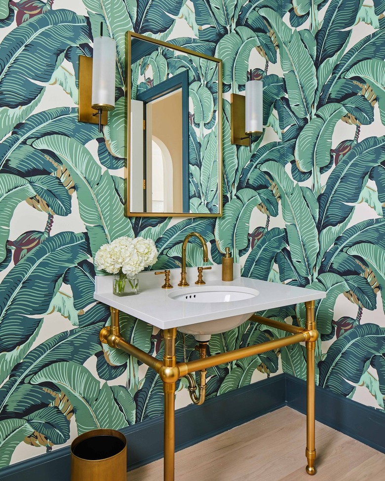 painted trim maximalist bathroom