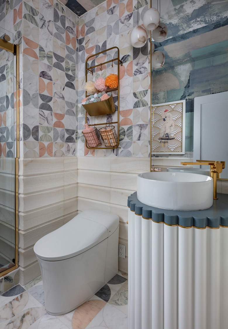 nikki levy maximalist bathroom
