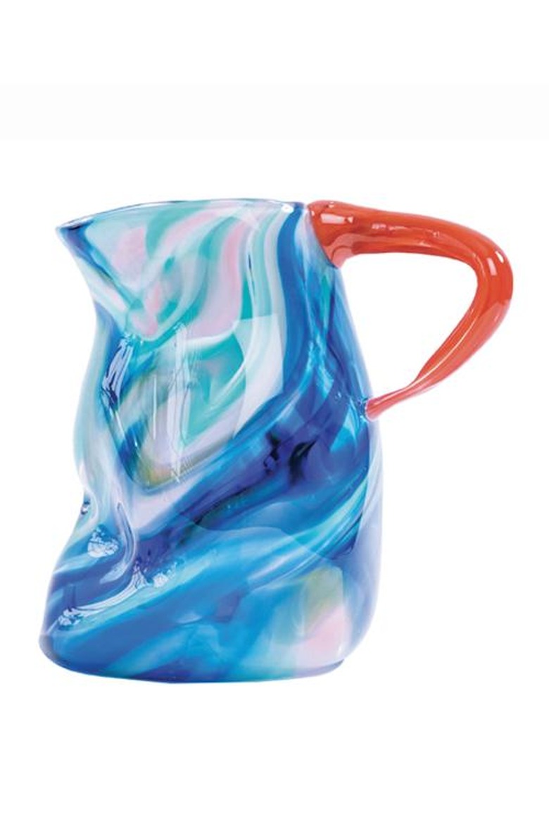 Canyon pitcher