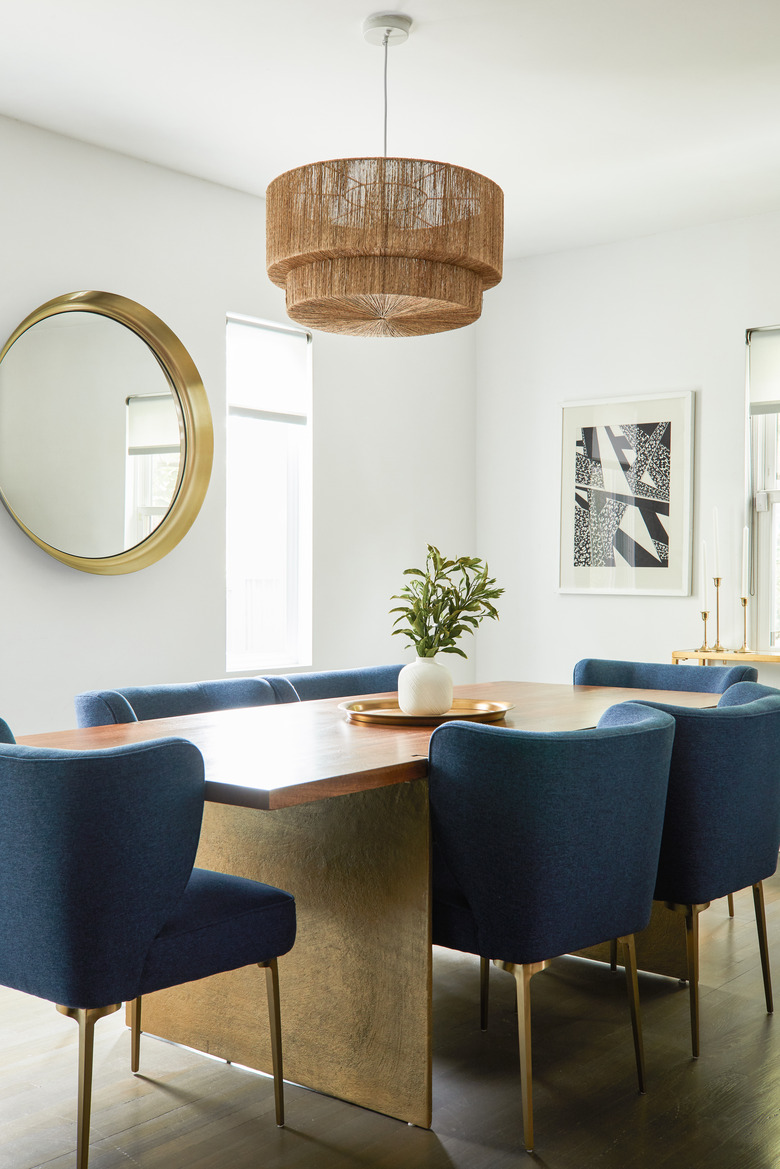 Minimalist bohemian dining room