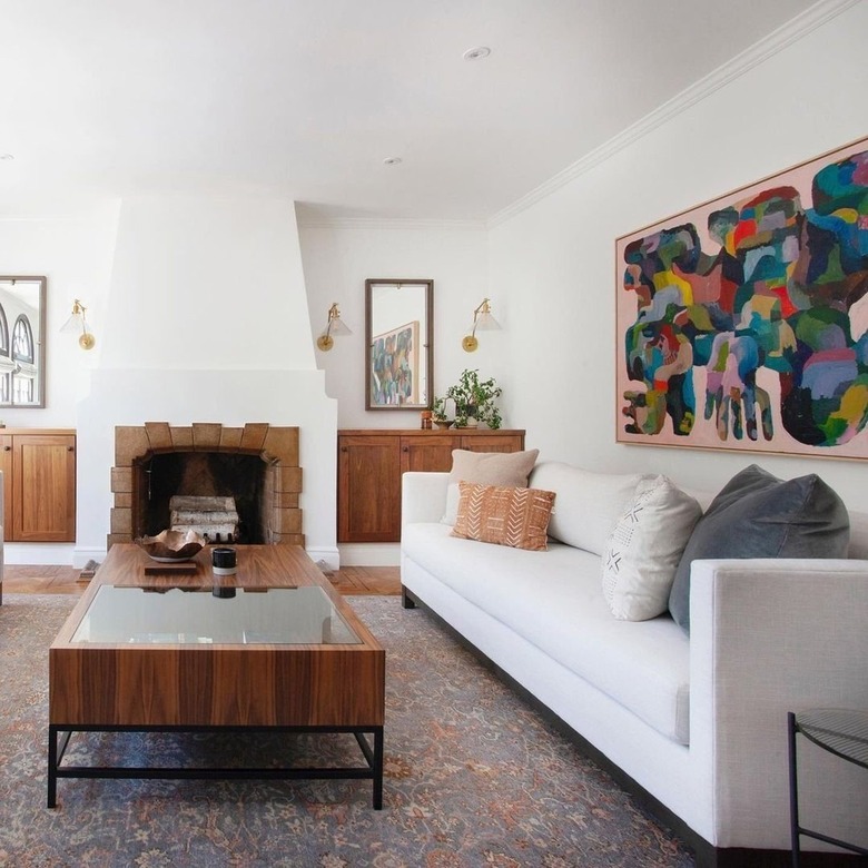 a beautifully design living room